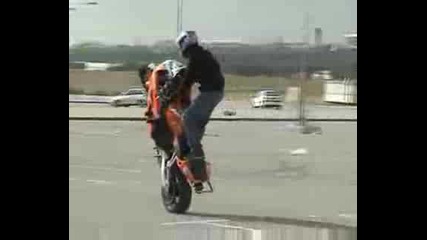 Extreme motorcycle tricks