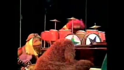 Hilarious Muppets Bloopers - Rick Roll