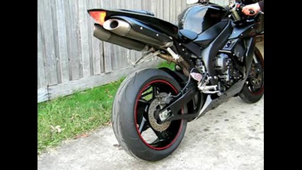 Yamaha Yzf R1 Revving