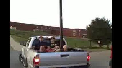 такъв талант, заслужава си да го видите