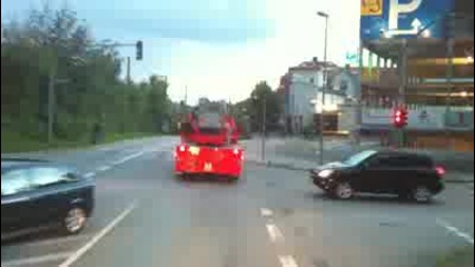 Как се дава път на пожарна кола в Германия