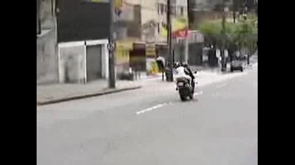 Мотористи - 13 - Honda Cbr F4i, Suzuki Hayabusa, Yamaha R1, R6, Triumph Daytona 655i