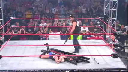 Jeff Hardy attacks Mr.anderson