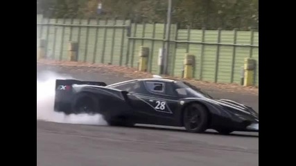 Звукаът на Ferrari Fxx Evo 860bhp 
