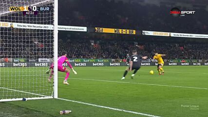 Wolverhampton Wanderers FC vs. Burnley FC - 1st Half Highlights