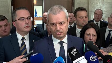 Костадинов: Полицията е събрала данните на 2500 протестиращи