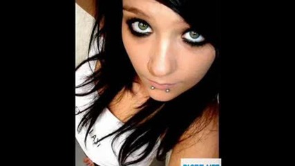* * Emo And Scence Girls * *