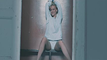 Natasa Bekvalac - Ludilo // Official Video 2016