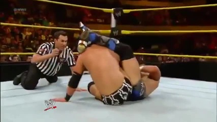 Arm-trap Sharpshooter - Tyson Kidd