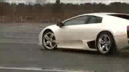 baba pravi drift s lamborgini :d