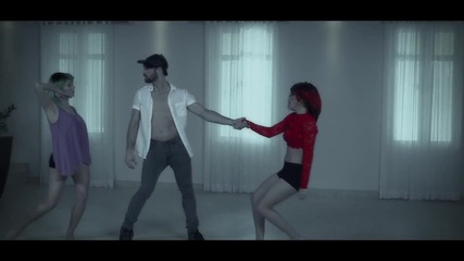 Превод + Текст ! Falsetto & Sammy - Te Tengo Que Decir ( Official Video )
