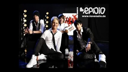 Us5 - The Boys Are Back(Pic)