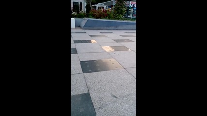 Площад тройката Бургас .повредена плочка rotate