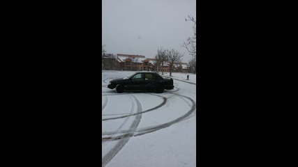 Форд Сиера на снега
