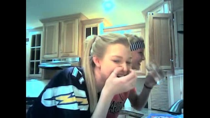 Cinnamon Challenge--dumb Blondes do Dumb Things