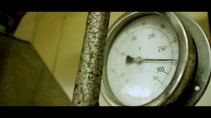 Kaiser Chiefs - On The Run
