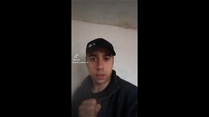 Баба води внучето си на първия учебен ден после идва да го прибере и го пита как мина 😀😀😀😀