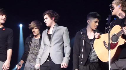 One Direction - Grenade Live