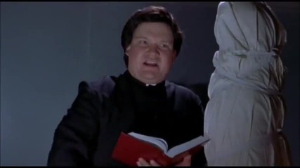 Scary Movie 2 ( Най-добрата Сцена )