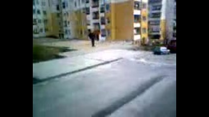 konservsa leti v nebeto !!! 