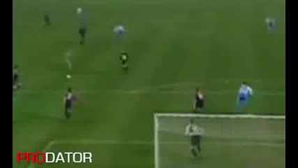 Гола мацка вкарва гол повреме на мач !