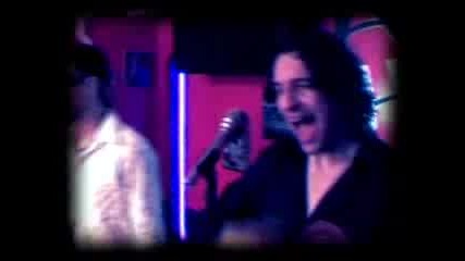 Tribute to Bee Gees - Stayin Alive - с Деян Неделчев - 2006 