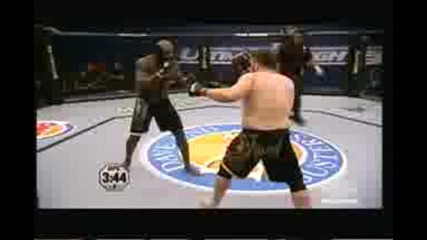 Kimbo Slice Vs. Roy Nelson (Round 1)