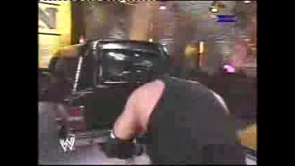 Wwe - Undertaker Размазва Mr. Kenedy