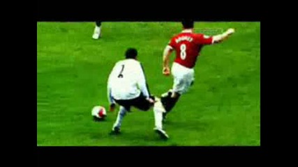 C.ronaldo vs Van Persie Cool watch it