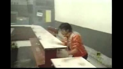Michael Jackson - Beat It