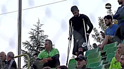 Красимир Станоев с патерици на трибуните в Благоевград