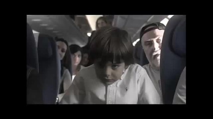 Лионел Меси като бабичка в реклама на Air Europa :) 