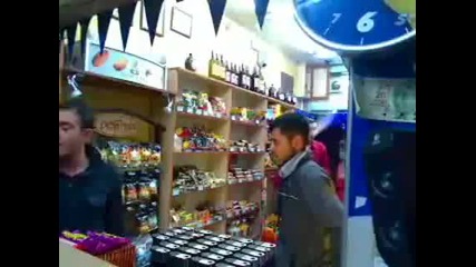 турски бой в магазина