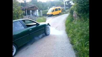 Burnout Opel Vectra B 1.6 16v 101hp