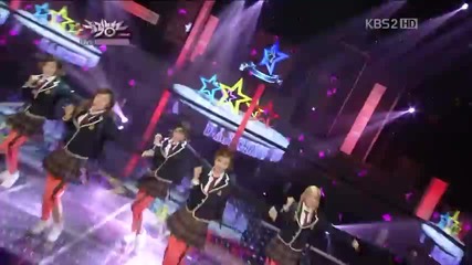 Crayon Pop - Dancing Queen @ Music Bank (16.11.2012)