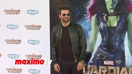 Звездата Брадли Купър на премиерата на филма си Пазители на Галактиката (2014)