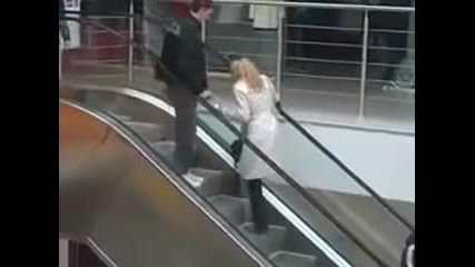 Не е лесно да си блондинка