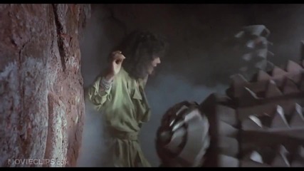 Зов за завръщане (1990) - Куейд срещу каменоразбивача