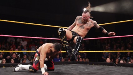Алистър Блек срещу Раул Мендоса: WWE 18.10.2017