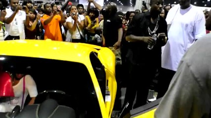 Gucci Mane getting into his brand new Ferrari 458 Italia - 2010 V103 Show - Atl, Ga 