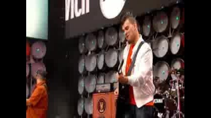 Fergie - Big...(lieearth2007)