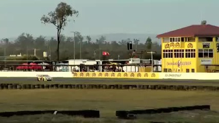 yamaha_r1_vs_v8_supercar_segment