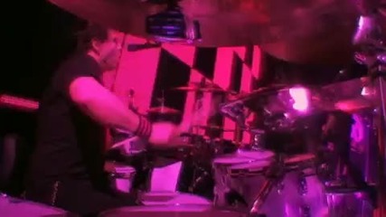 Avril Lavigne - Girlfriend (live)