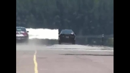 Mustang срещу Corvette
