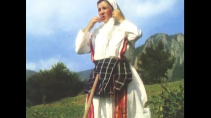 Автентичен родопски фолклор: Искрен Михайлов - Момице, мъри хубаво 