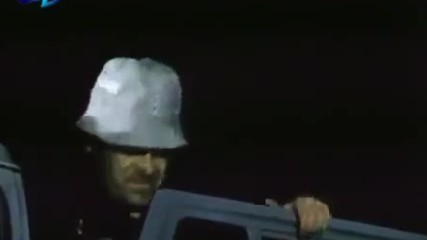 Човек на паважа, 1987 г. (откъс)