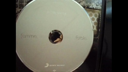 Unboxing my Britney Spears - Femme Fatale Deluxe Cd ^ H Q ^