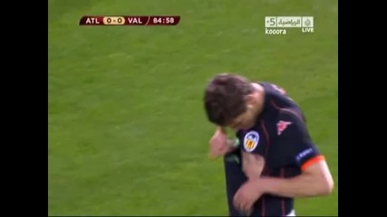 Скандал по време на мача Atletico Madrid - Valencia (0 - 0) Liga Europa {8.04.10} 
