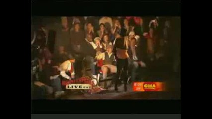 Бритни - Circus Live