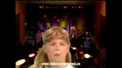 Kids Incorporated - Middle Of The Road